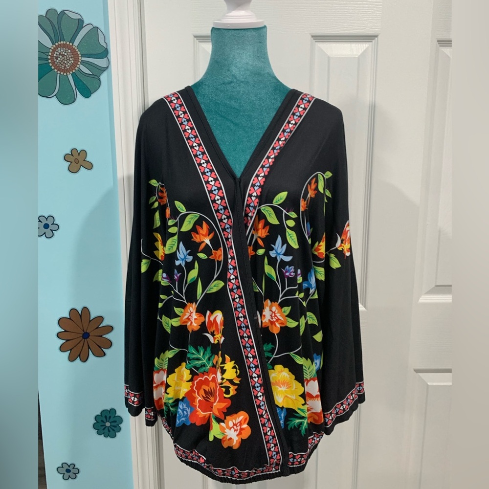Long Sleeve Flower Blouse 🌸🌼🌺